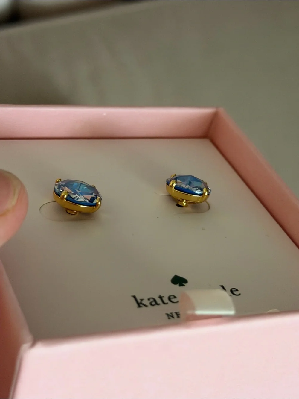 NWT Kate Spade Bright Ideas Sapphire Blue Crystal CZ Gold Tone Stud Earrings